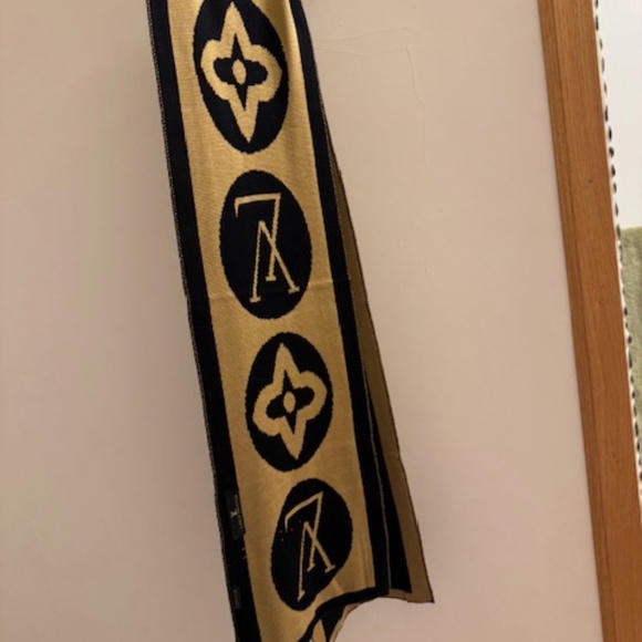Louis Vuitton scarf, camel and black color , large, NEW - Picture 6 of 10